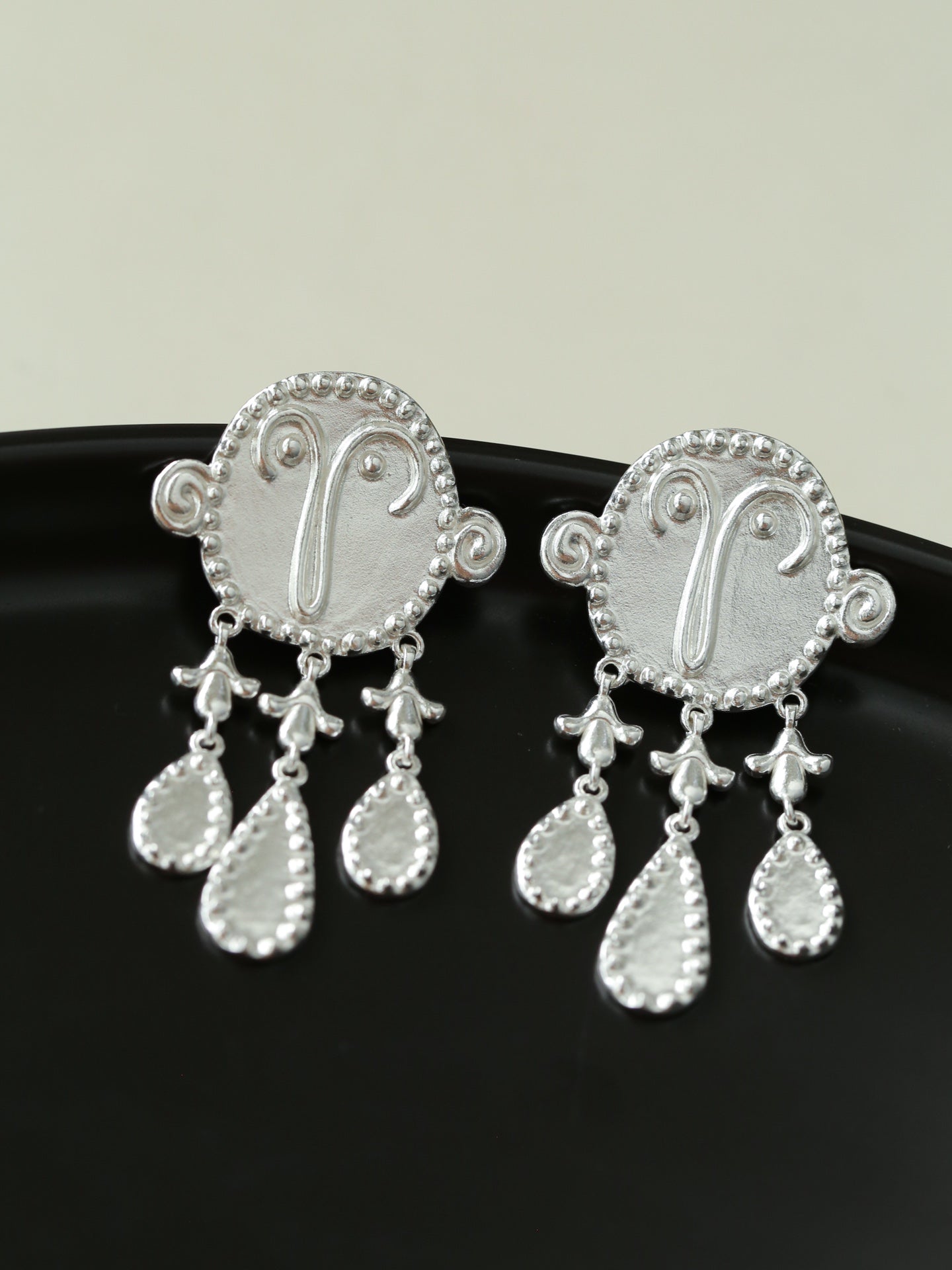 Sterling Silver Crying Man Earrings - floysun