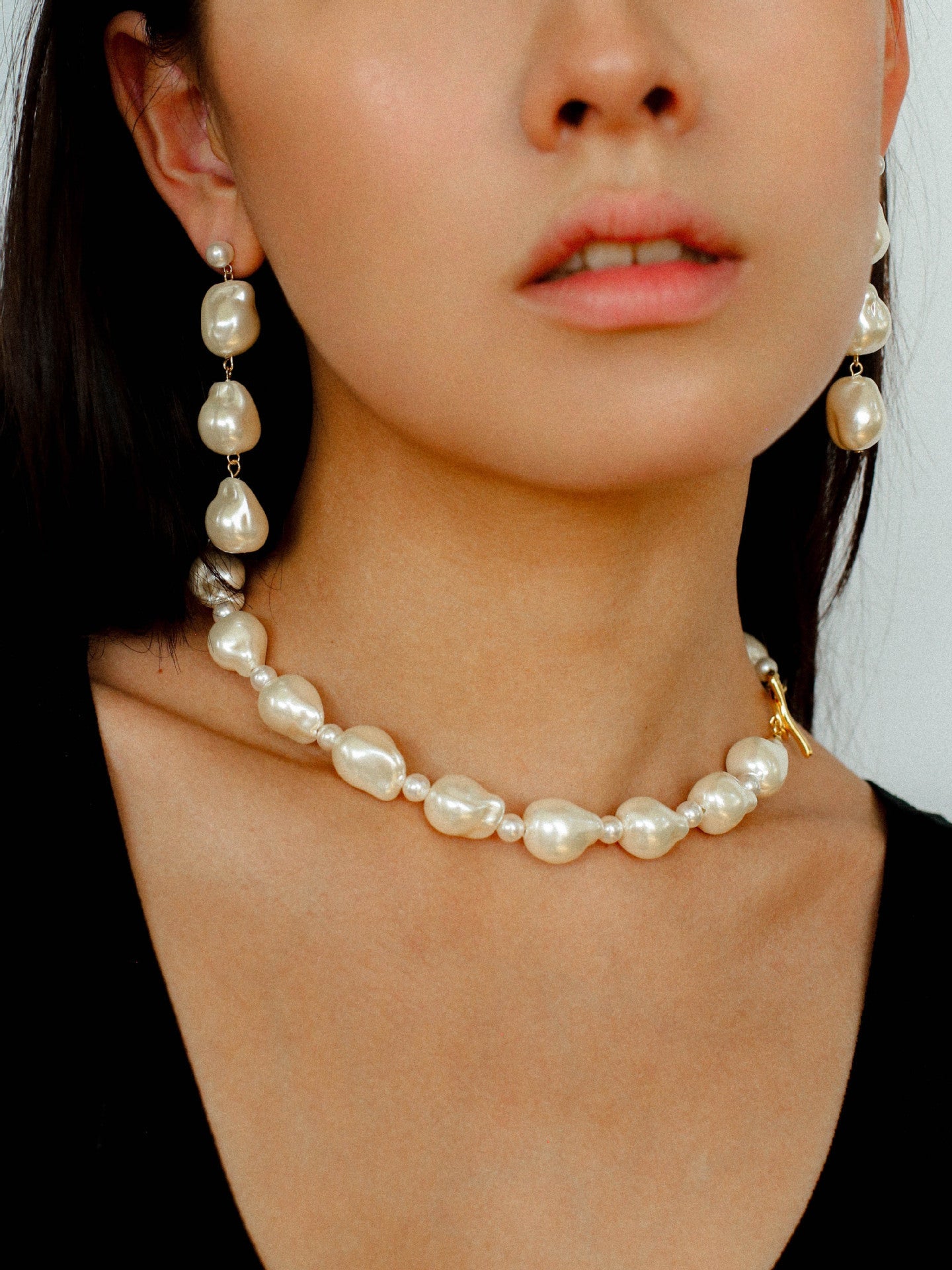 Stylish Baroque Pearl and Bead Beaded Necklace with OT Clasp - floysun