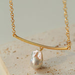 Versatile Curved Baroque Pearl Pendant Necklace - floysun