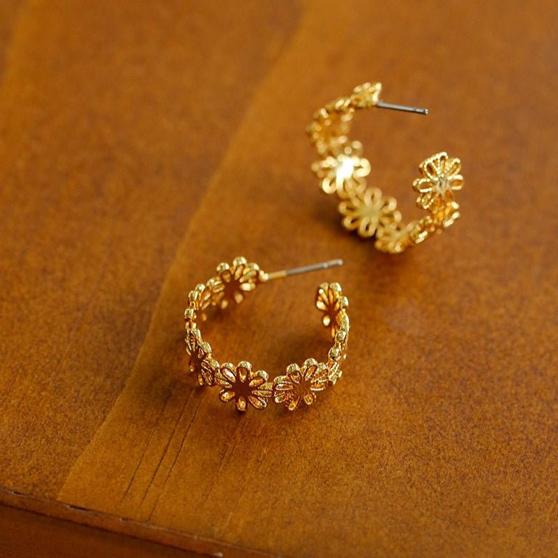 Vintage Chic Lace Huggie Earrings - floysun