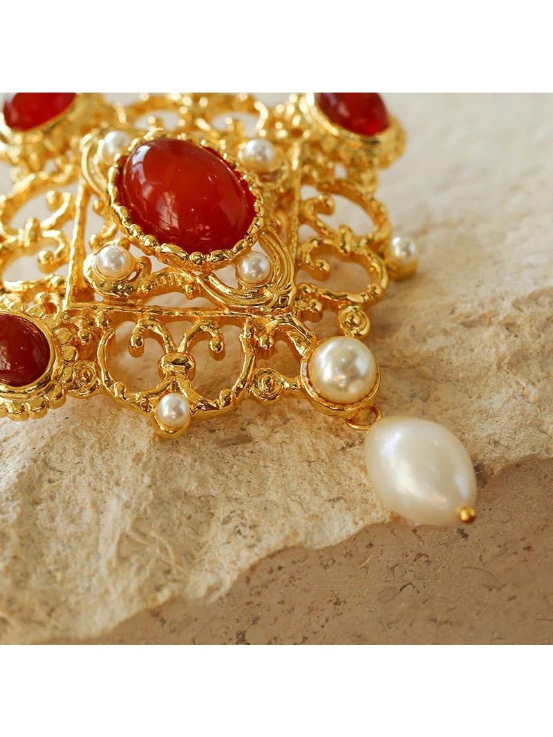 Vintage Courtly Elegance: Red Agate and Pearl Brooch - floysun