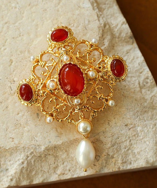 Vintage Courtly Elegance: Red Agate and Pearl Brooch - floysun