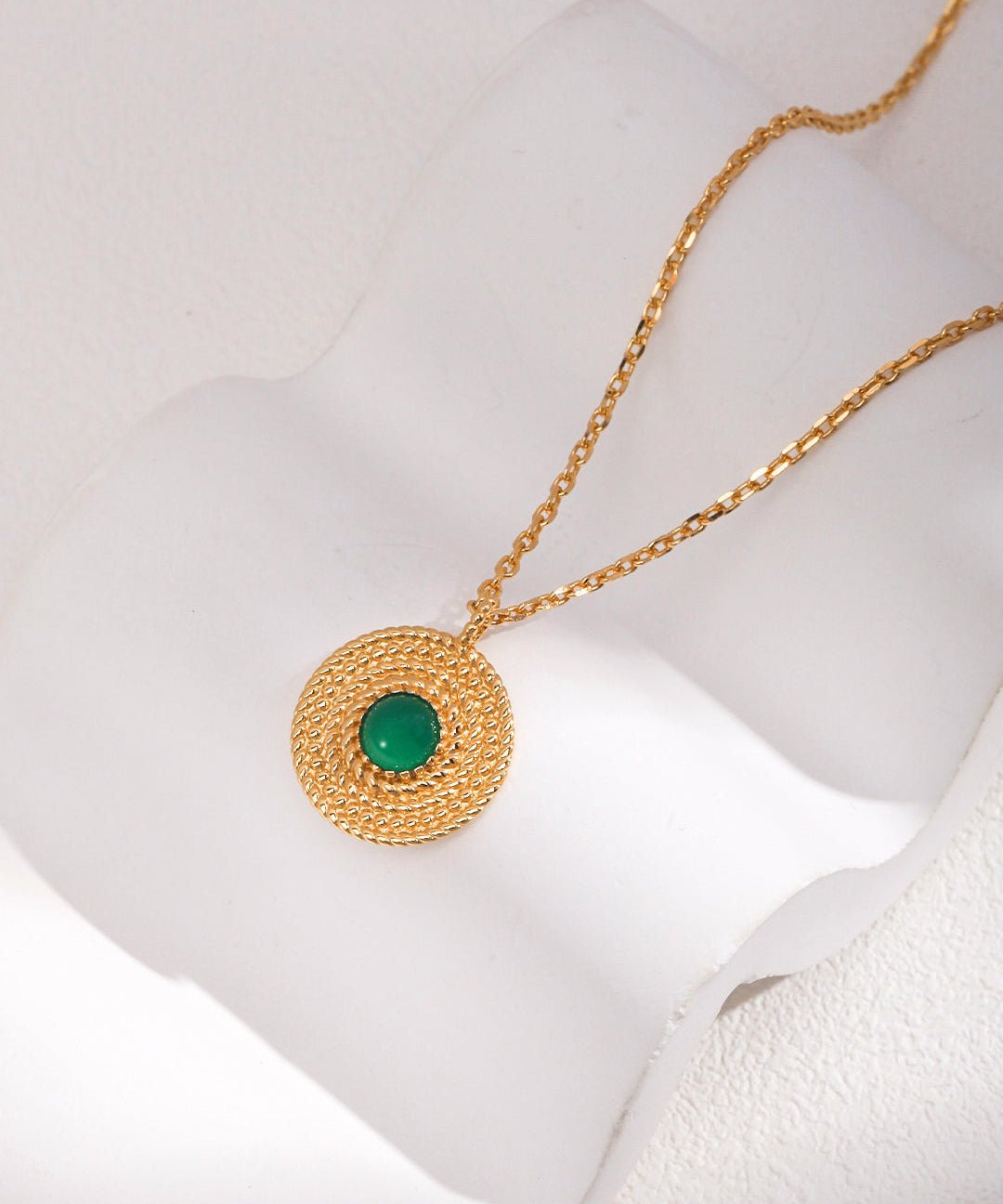 Vintage Disc Chrysoprase Pendant Necklace - floysun