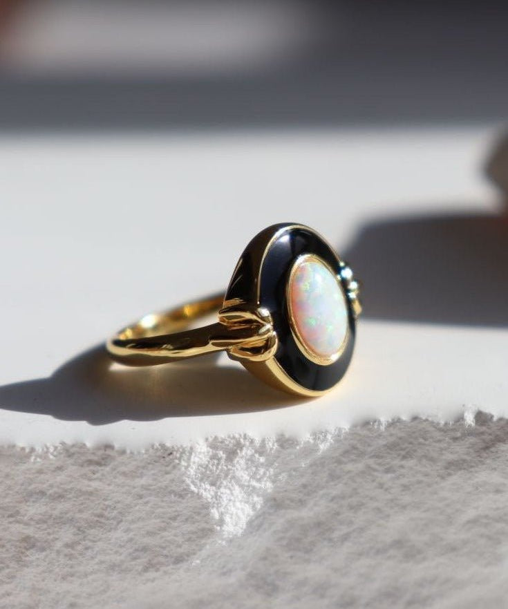 Vintage Elegant Opal Ring - floysun