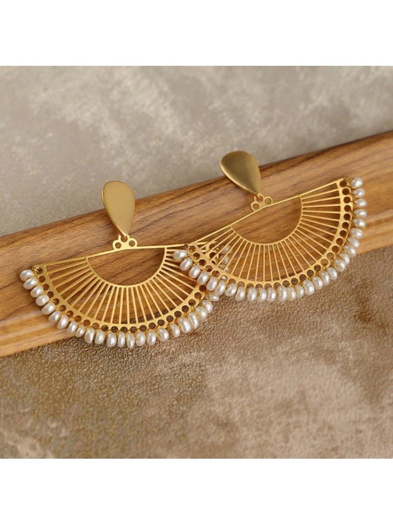 Vintage Frosted Gold Braided Pearl Fan Earrings - floysun