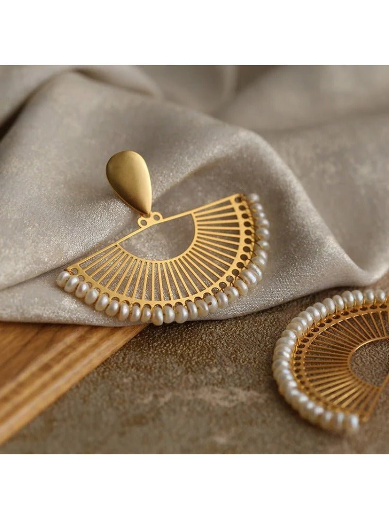 Vintage Frosted Gold Braided Pearl Fan Earrings - floysun