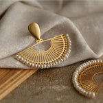 Vintage Frosted Gold Braided Pearl Fan Earrings - floysun