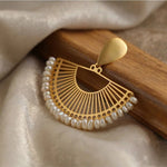 Vintage Frosted Gold Braided Pearl Fan Earrings - floysun