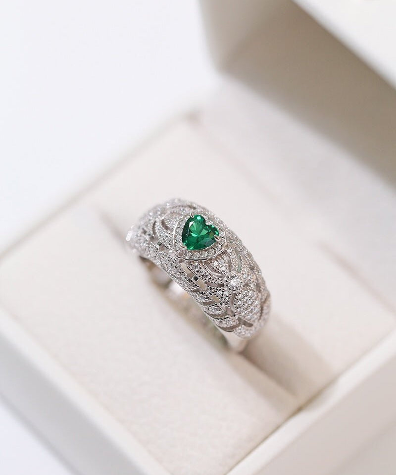 Vintage Heart - Shaped Emerald and Diamond Ring - floysun