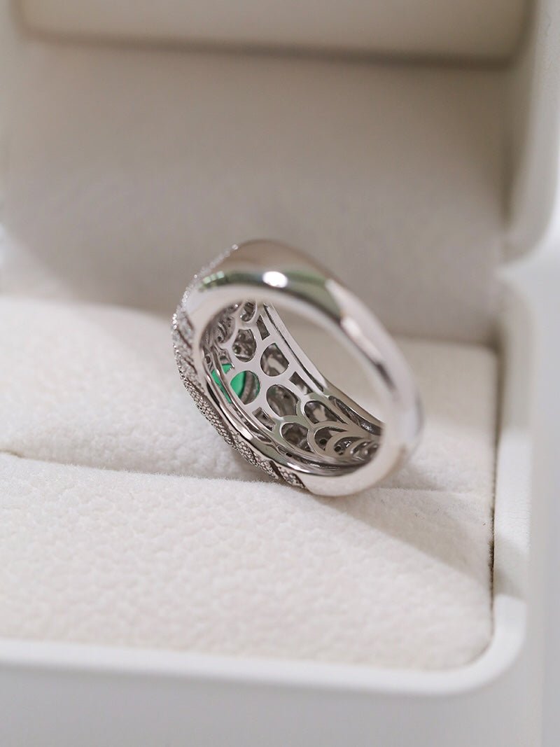 Vintage Heart - Shaped Emerald and Diamond Ring - floysun