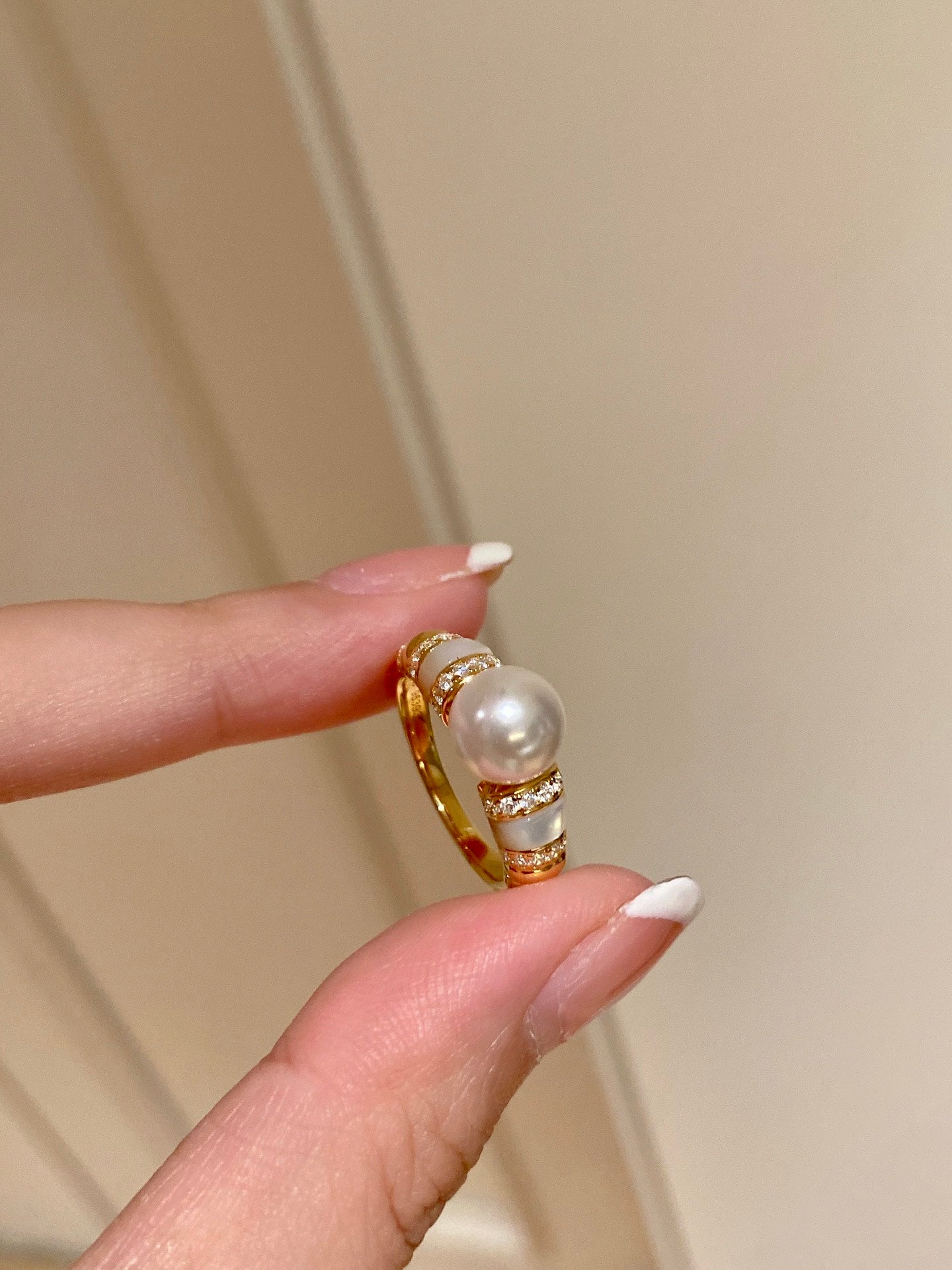 Vintage Mother - of - Pearl Pearl Elegance Pavé Ring - floysun