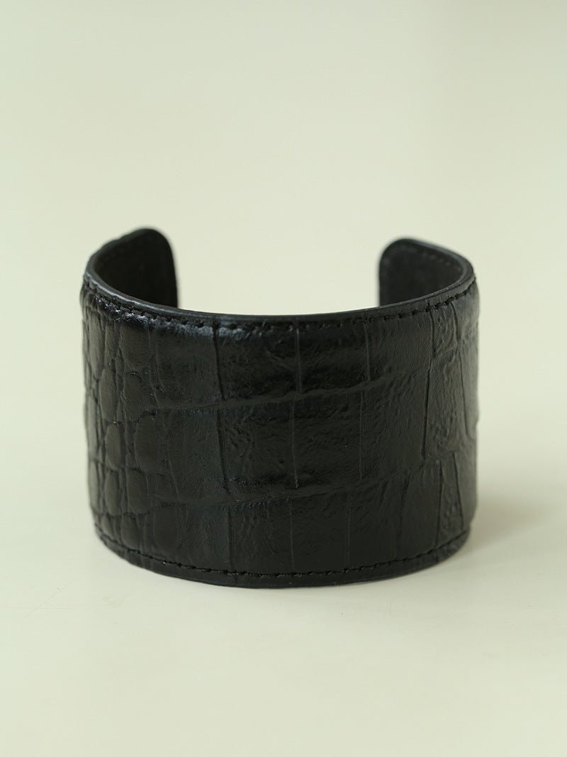 Vintage Wide Narrow Version Leather Statement Bracelet - floysun