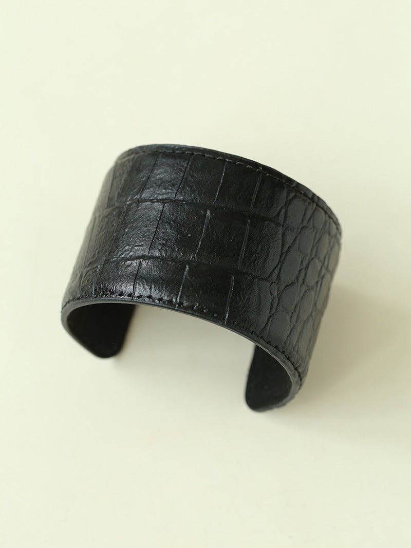 Vintage Wide Narrow Version Leather Statement Bracelet - floysun