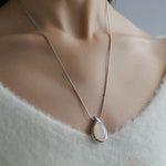 Waterdrop White Onyx Red Onyx Long Pendant Necklace - floysun