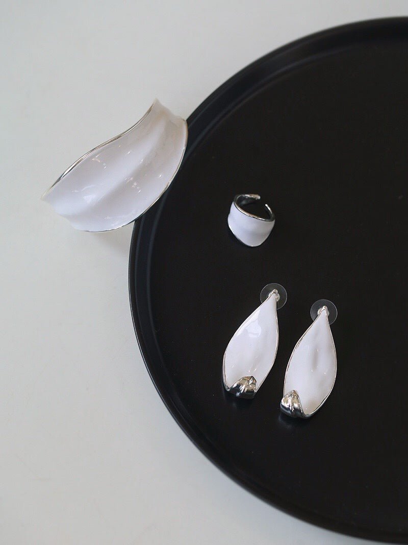 White Enamel Scroll Leaf Statement Earrings - floysun