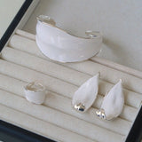 White Enamel Scroll Leaf Wide Open Ring - floysun