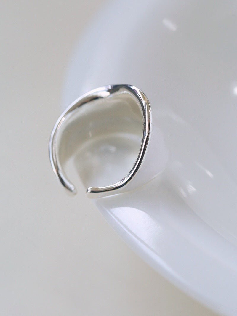 White Enamel Scroll Leaf Wide Open Ring - floysun