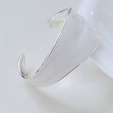 White Enamel Scroll Leaf Width Face Bangles Bracelet - floysun