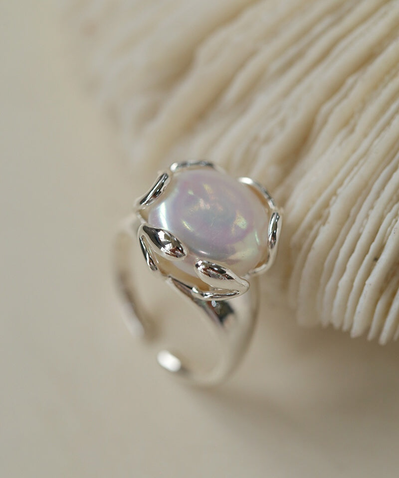 Button Baroque Pearl Ring