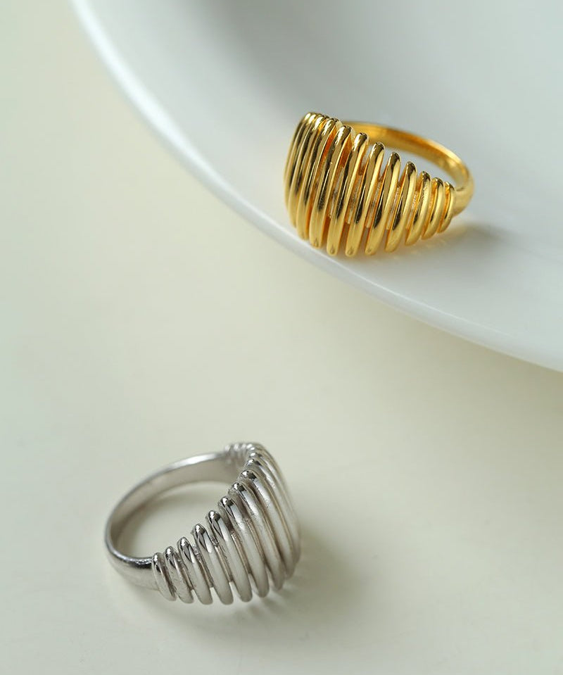 Elegant Vertical Stripe Ring - floysun