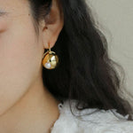 Minimalist Spherical Earrings with Natural Pearl Accents - floysun