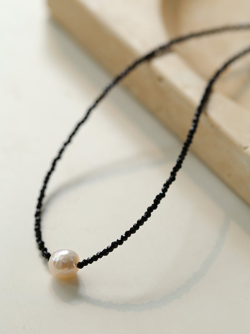 Monochrome Elegance Baroque Pearl Necklace - floysun