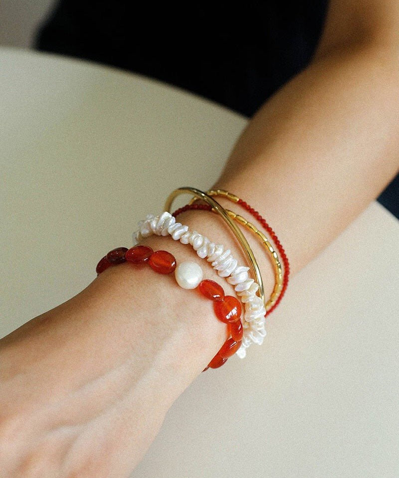 Timeless Elegance: Red Agate and Baroque Pearl Bracelet - floysun